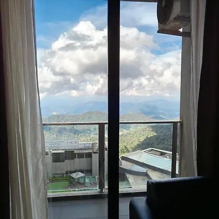 Grand Ion Delemen Homestay By Emerald Homes Genting Highlands Room photo