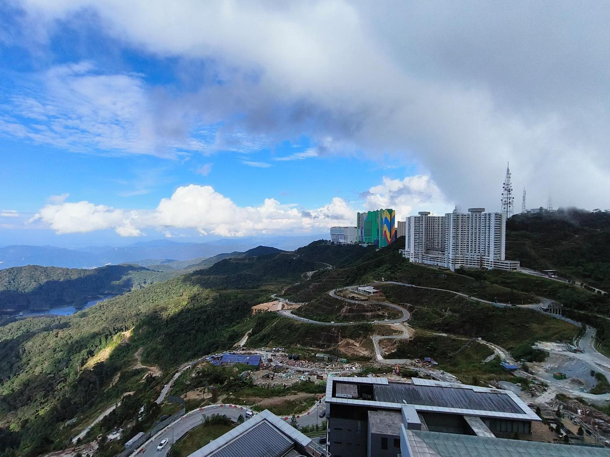 Apartemen Grand Ion Delemen By Emerald Homes *