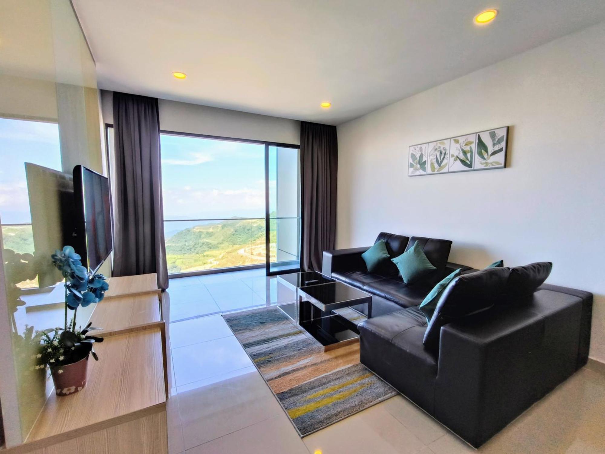 Grand Ion Delemen By Emerald Homes Apartemen *